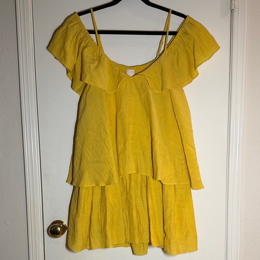 H&M Women’s Tiered Off The Shoulder Dress Size 8